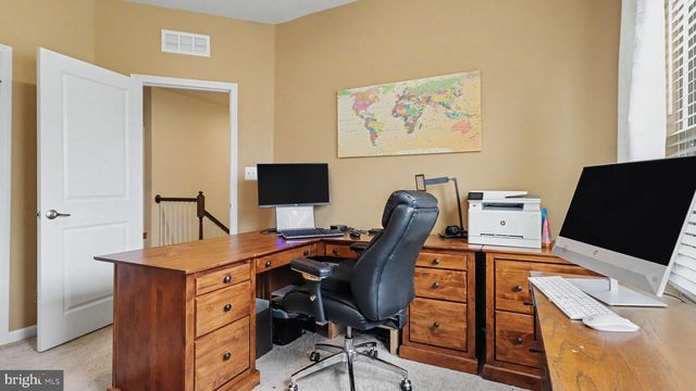 10010 DORSEY LN, Lanham, MD 20706