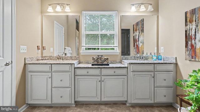 10010 DORSEY LN, Lanham, MD 20706