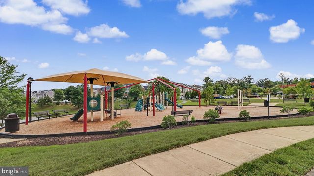 10010 DORSEY LN, Lanham, MD 20706