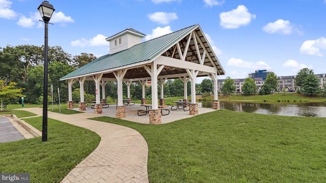 10010 DORSEY LN, Lanham, MD 20706
