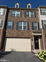 10010 DORSEY LN, Lanham, MD 20706