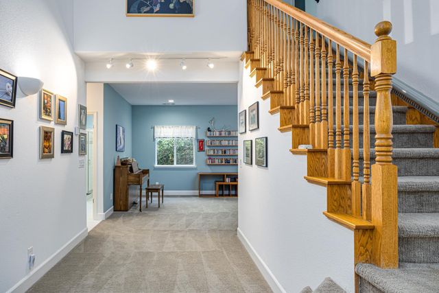 7034 Ara Ln, Carmichael, CA 95608