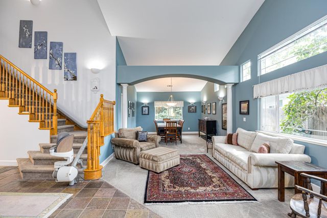 7034 Ara Ln, Carmichael, CA 95608