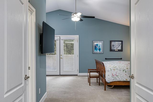 7034 Ara Ln, Carmichael, CA 95608
