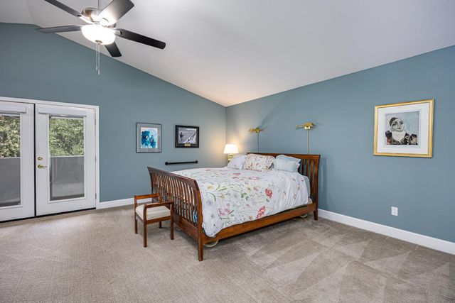 7034 Ara Ln, Carmichael, CA 95608