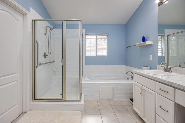 7034 Ara Ln, Carmichael, CA 95608