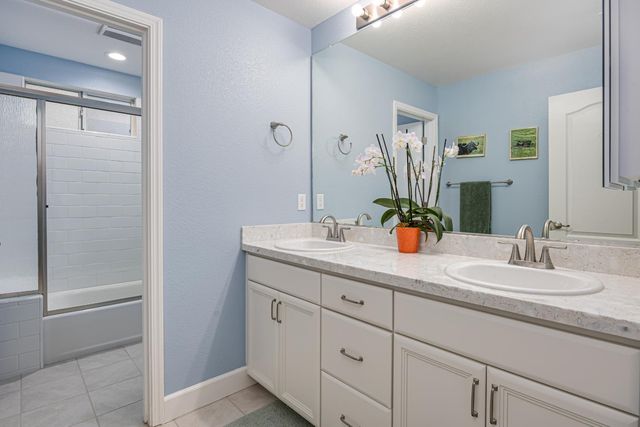 7034 Ara Ln, Carmichael, CA 95608