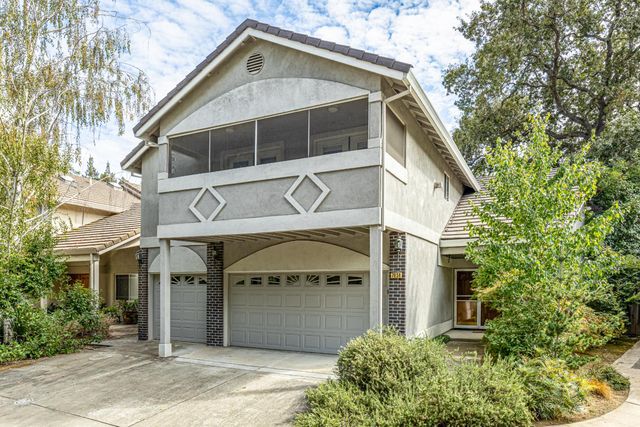 7034 Ara Ln, Carmichael, CA 95608