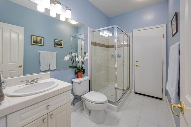 7034 Ara Ln, Carmichael, CA 95608