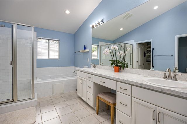 7034 Ara Ln, Carmichael, CA 95608