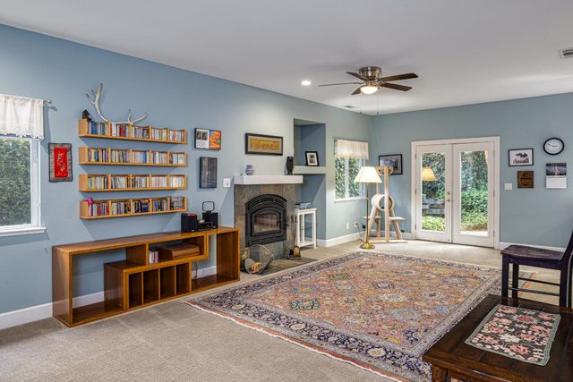 7034 Ara Ln, Carmichael, CA 95608