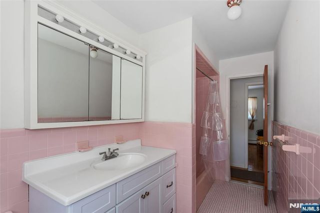 164 Page Street, Elmwood Park, NJ 07407