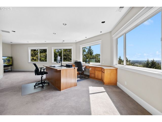 16155 Ne WILKERSON Way, Newberg, OR 97132