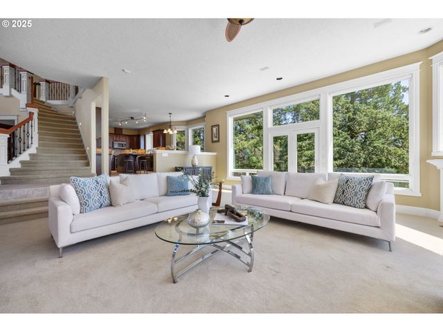 16155 Ne WILKERSON Way, Newberg, OR 97132