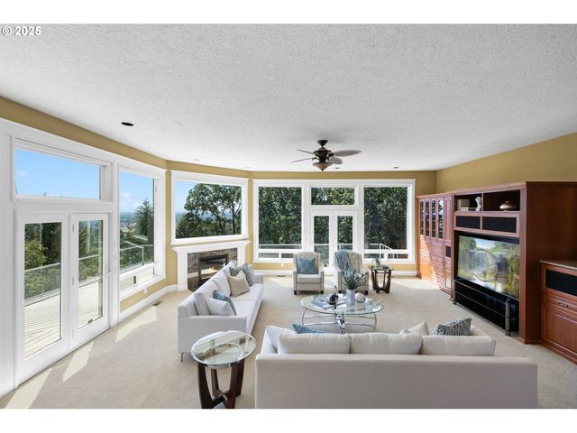 16155 Ne WILKERSON Way, Newberg, OR 97132