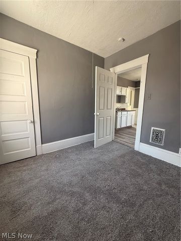 10527 Earle Avenue 1, Cleveland, OH 44108