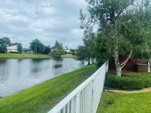 8455 Belize Place, Wellington, FL 33414