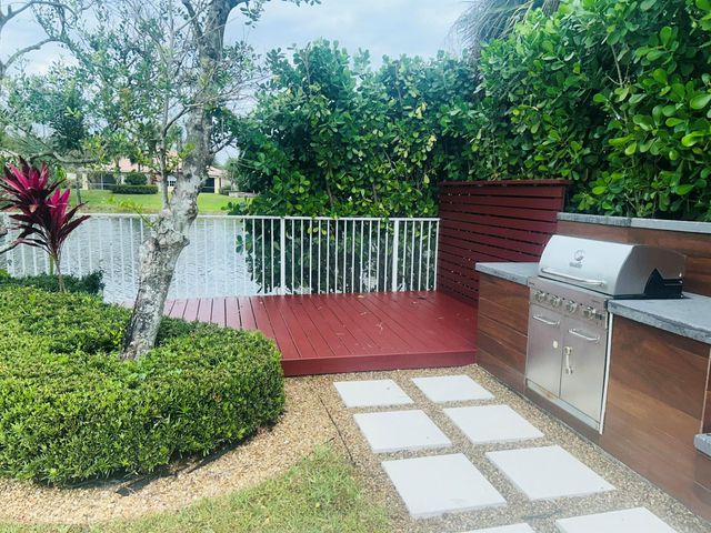 8455 Belize Place, Wellington, FL 33414