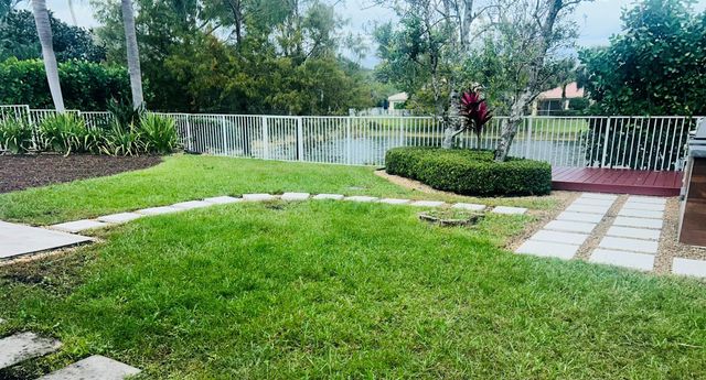 8455 Belize Place, Wellington, FL 33414