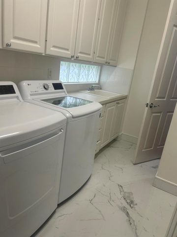 8455 Belize Place, Wellington, FL 33414