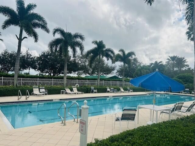 8455 Belize Place, Wellington, FL 33414