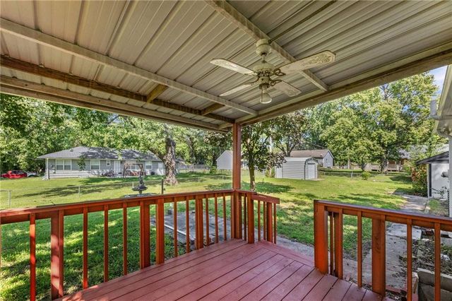 8716 E 74th Street, Kansas City, MO 64133