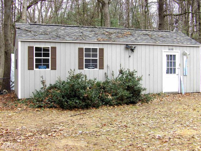 2051 W Parklane Road, White Cloud, MI 49349