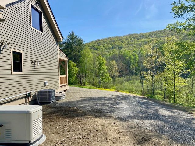 42 Mountain Road, Middletown Springs, VT 05757