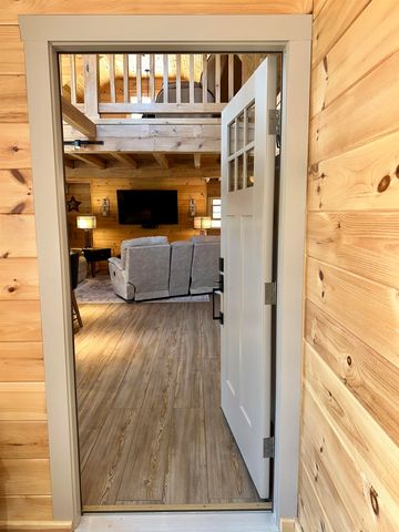 42 Mountain Road, Middletown Springs, VT 05757