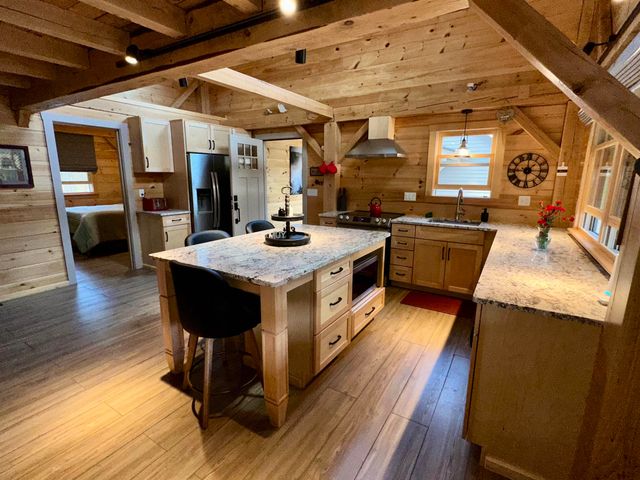 42 Mountain Road, Middletown Springs, VT 05757
