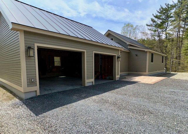 42 Mountain Road, Middletown Springs, VT 05757