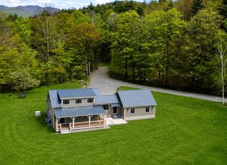 42 Mountain Road, Middletown Springs, VT 05757