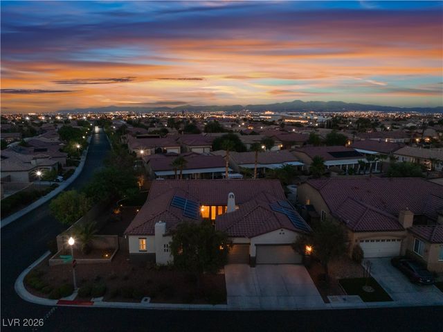 7876 Galloping Hills Street, Las Vegas, NV 89113
