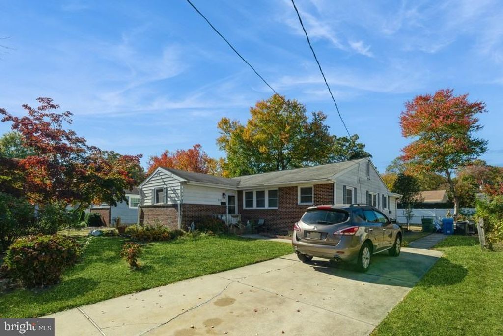 212 3RD AVE W, CHERRY HILL, NJ 08002 — exterior