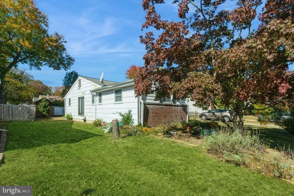 212 3RD AVE W, CHERRY HILL, NJ 08002 — photo 2