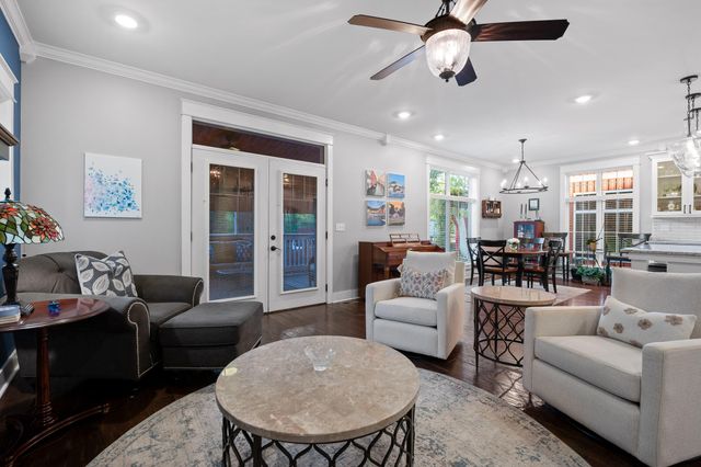 2285 Ashmore Avenue, Chattanooga, TN 37415