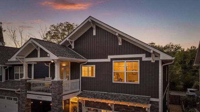 2285 Ashmore Avenue, Chattanooga, TN 37415
