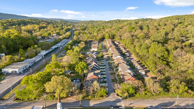 2285 Ashmore Avenue, Chattanooga, TN 37415