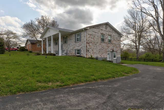 241 Blueberry Lane, Mt Sterling, KY 40353