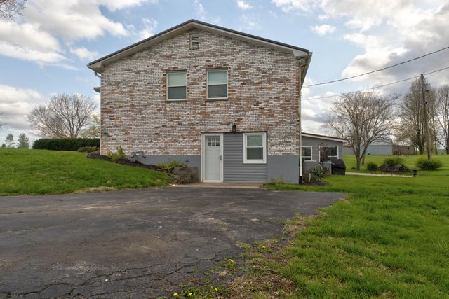 241 Blueberry Lane, Mt Sterling, KY 40353
