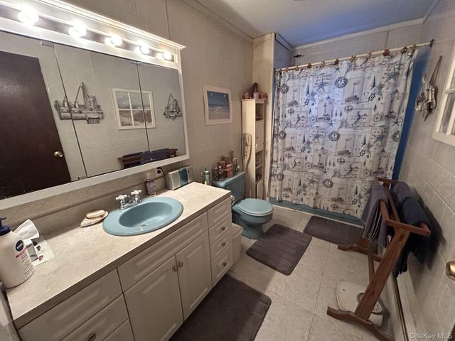 220 Larch Lane, Smithtown, NY 11787