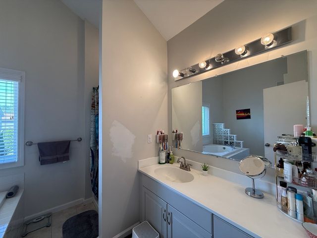 136 Algonquin Trl 136, Ashland, MA 01721