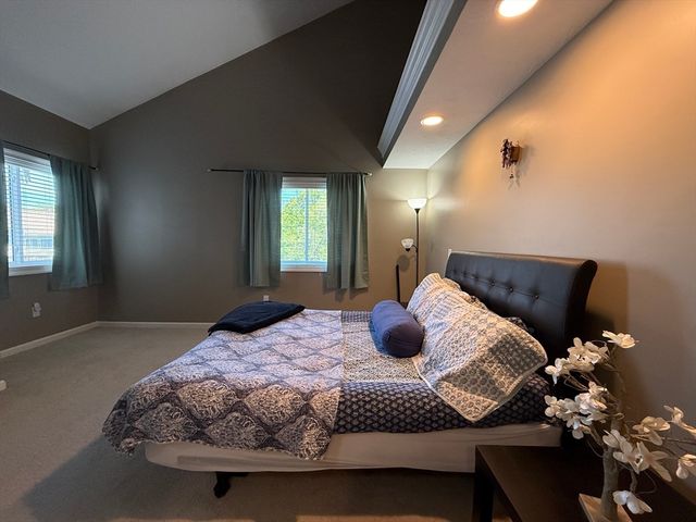 136 Algonquin Trl 136, Ashland, MA 01721