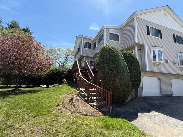 136 Algonquin Trl 136, Ashland, MA 01721