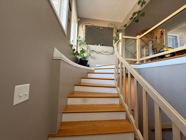 136 Algonquin Trl 136, Ashland, MA 01721