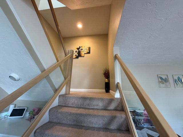 136 Algonquin Trl 136, Ashland, MA 01721