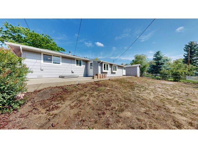 1702 Diana Dr, Loveland, CO 80537