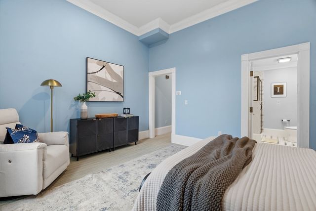 41-43 Phillips St 8, Boston, MA 02114