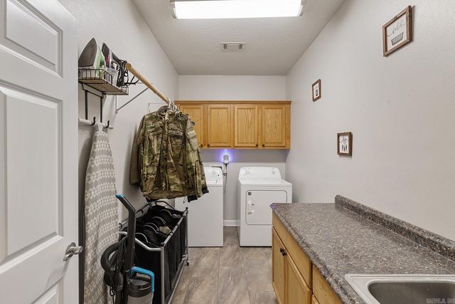 7365 W Ridge Circle, Sherwood, AR 72120