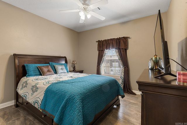 7365 W Ridge Circle, Sherwood, AR 72120